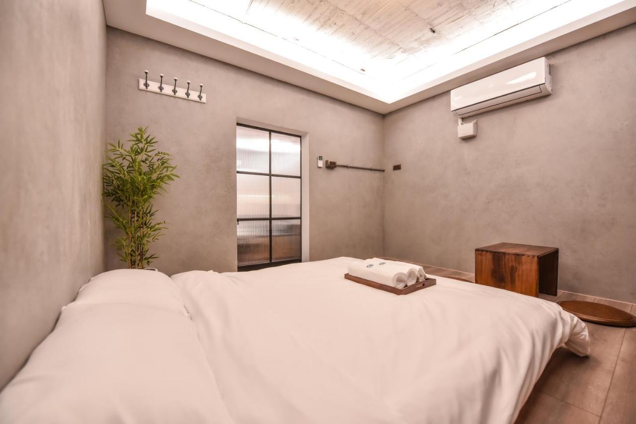 Eryang Homestay Tainan Eksteriør bilde