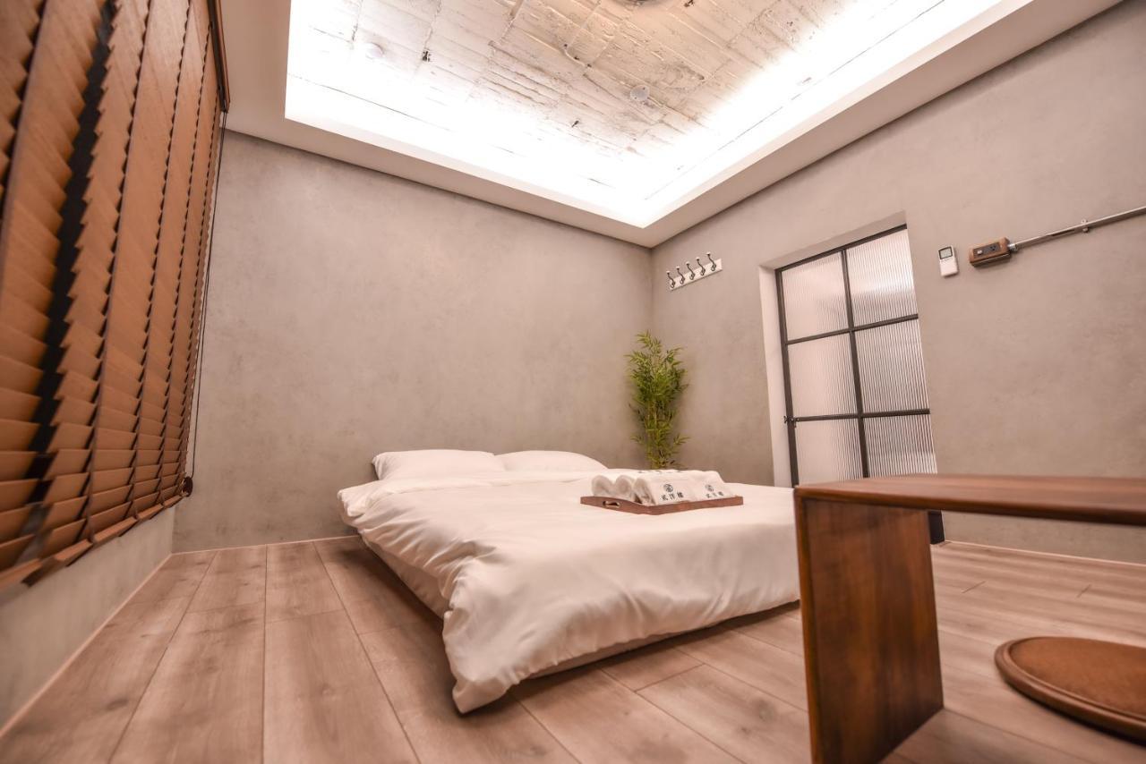Eryang Homestay Tainan Eksteriør bilde