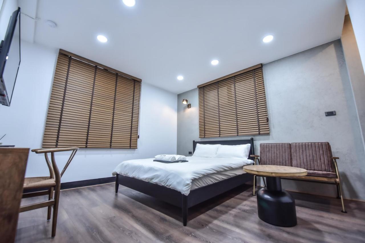 Eryang Homestay Tainan Eksteriør bilde