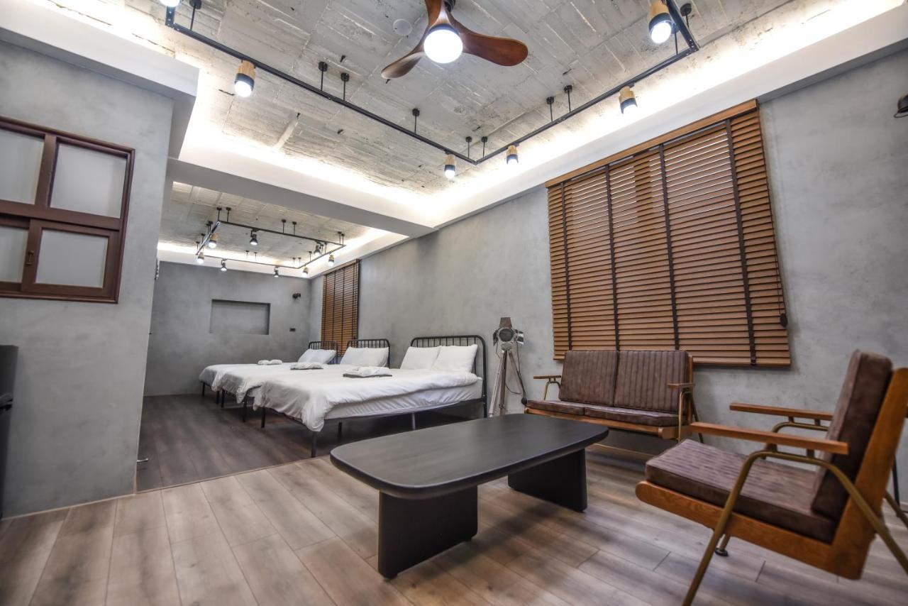 Eryang Homestay Tainan Eksteriør bilde